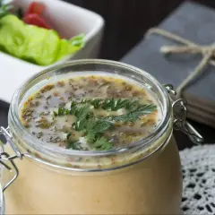 Ile dni może stać zupa w lodówce? Sprawdź, by uniknąć zepsucia