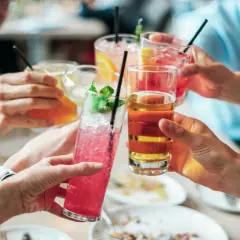 Jaki drink wybrać? Odkryj najlepsze przepisy na koktajle i napoje