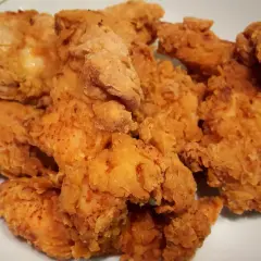 Jak z KFC stripsy - łatwy przepis na chrupiące kurczakowe paski