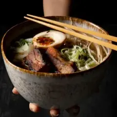 Co to jest ramen zupa? Odkryj jej składniki i rodzaje