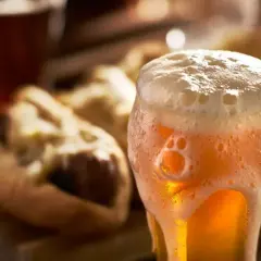 Najlepsze drinki z piwem, które zaskoczą Twoje podniebienie