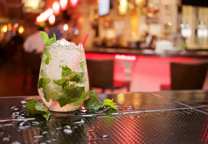 Mojito drink jaki rum - najlepszy wybór rumu do idealnego koktajlu