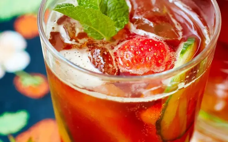 Pimms the drink - odkryj wyjątkowy smak i historię tego napoju