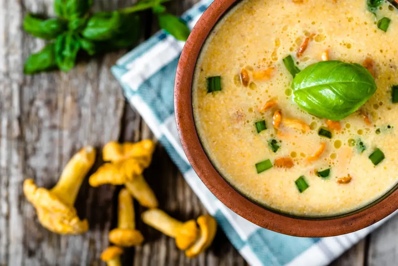 Jak zrobić zupę kurkową, która zachwyci smakiem i aromatem