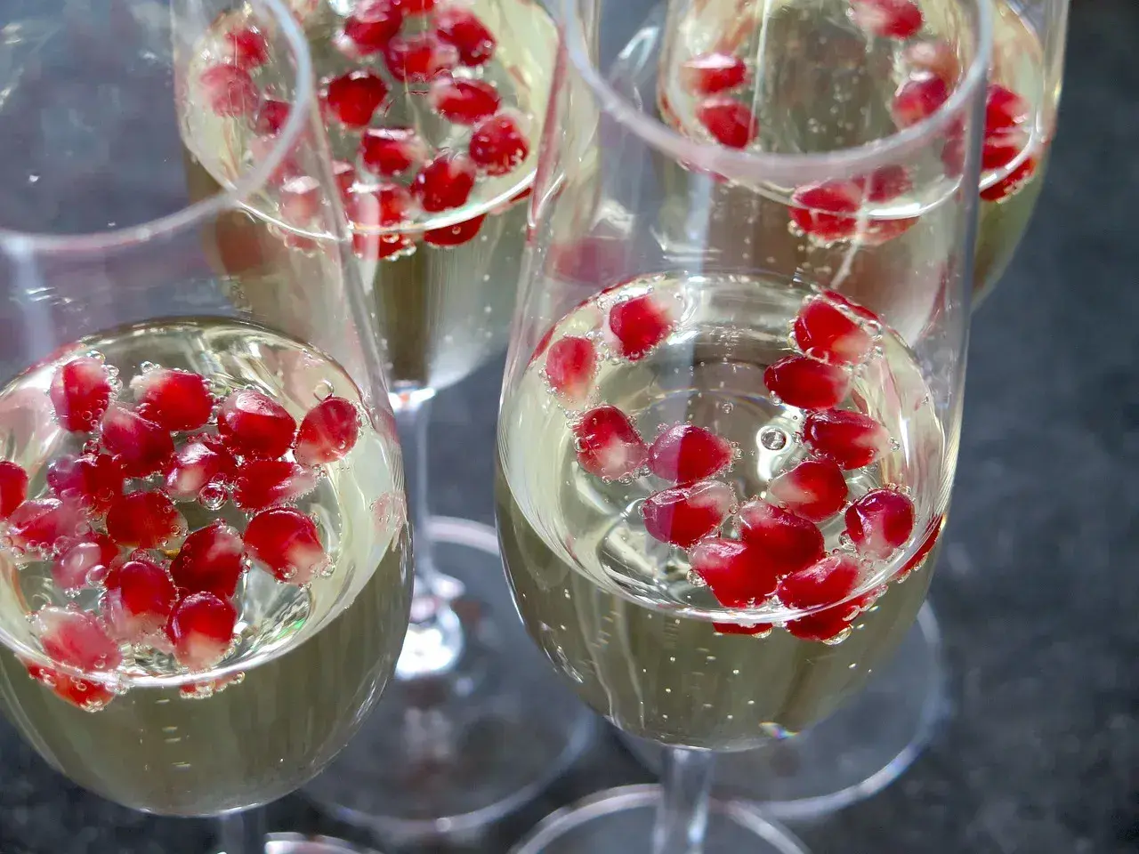 Pyszne drinki z Somersby, które zaskoczą Twoich gości