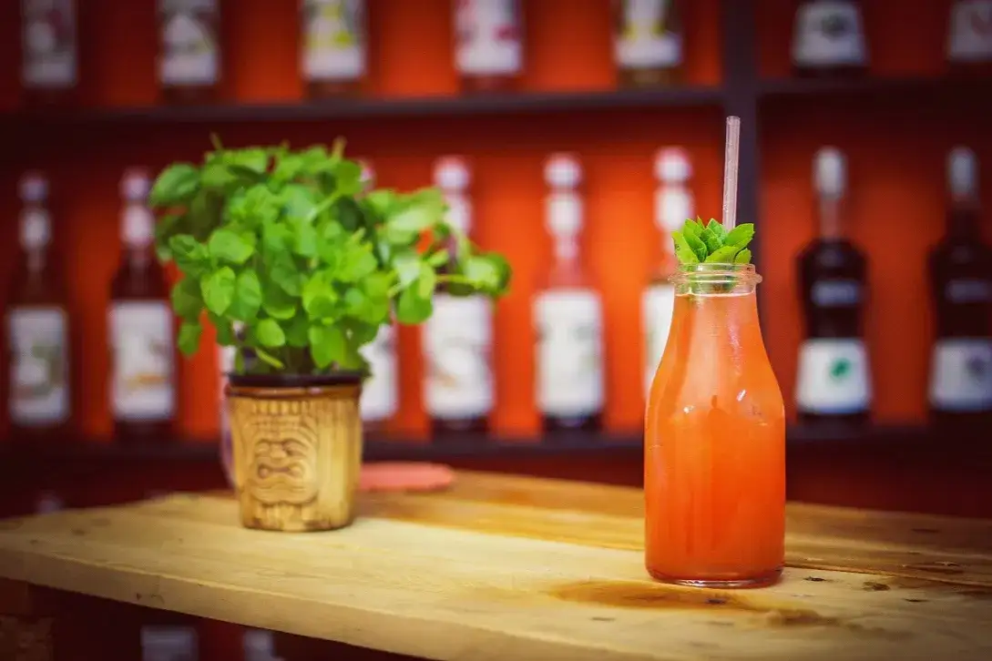 Zdjęcie Soplica pigwowa drink: odkryj smak i najlepsze przepisy na koktajle