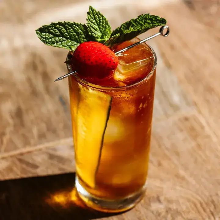 Zdjęcie Pimms the drink - odkryj wyjątkowy smak i historię tego napoju