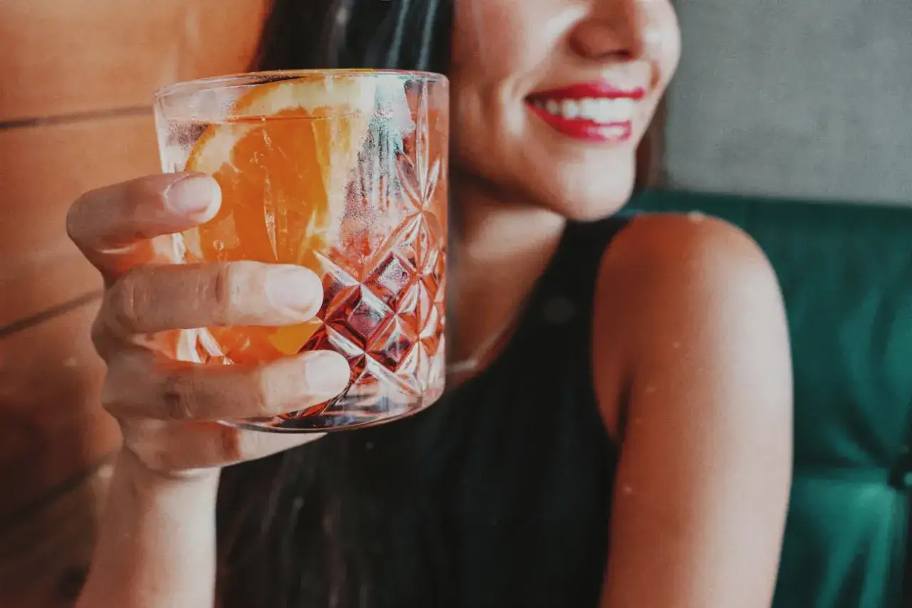 Zdjęcie Gdzie na drinka w Łodzi? Odkryj wyjątkowe miejsca na wieczór