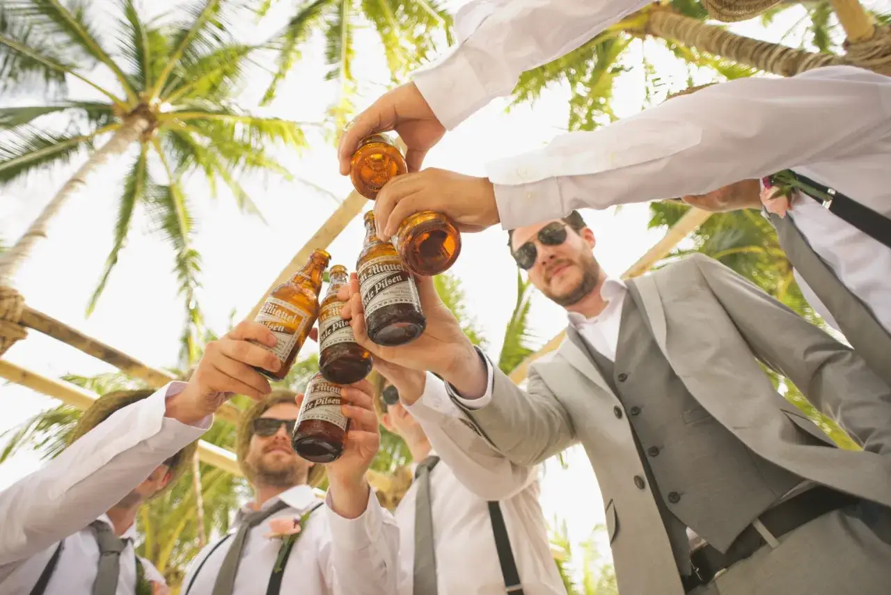 Zdjęcie Męski drink: najlepsze przepisy na mocne koktajle na każdą okazję
