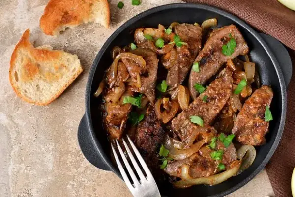 Wątróbka drobiowa: ile żelaza? Poznaj fakty i sekrety wchłaniania